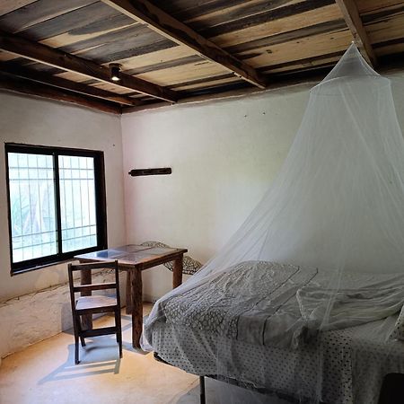 Chez Gigi - Eco Lodge マアウアル エクステリア 写真