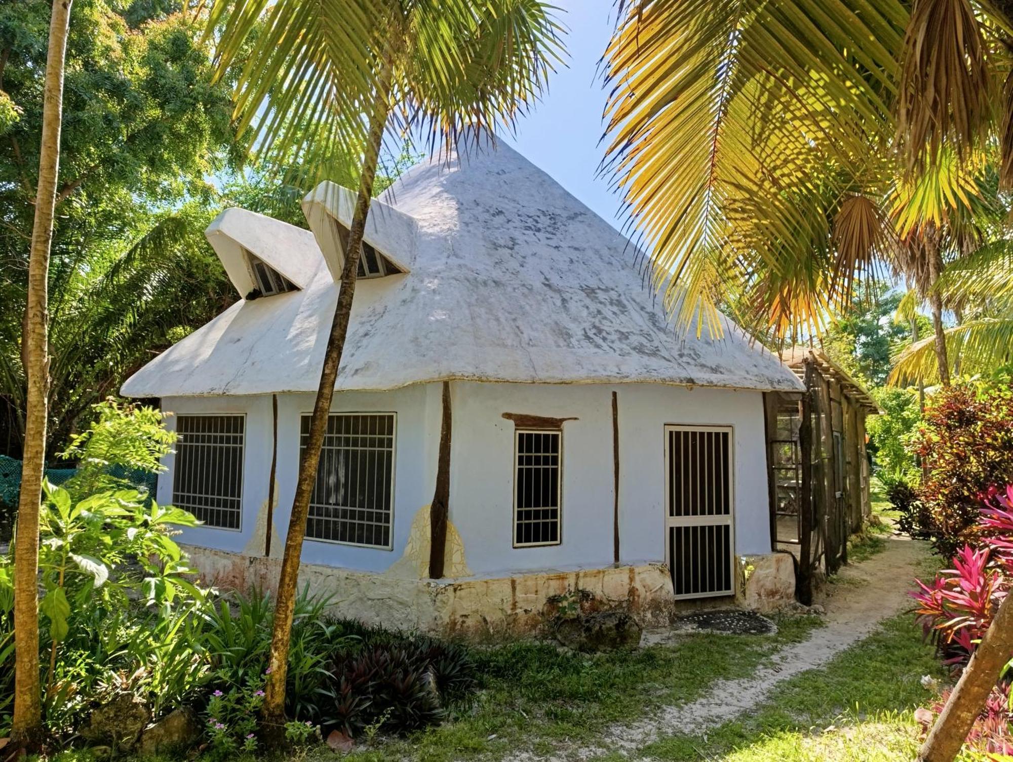Chez Gigi - Eco Lodge マアウアル エクステリア 写真